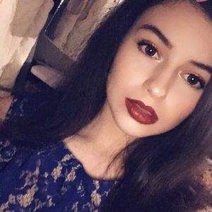 Meet your Posher, Taryn